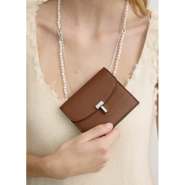 Toteme T-Lock grained-leather cardholder in Sienna, view 2