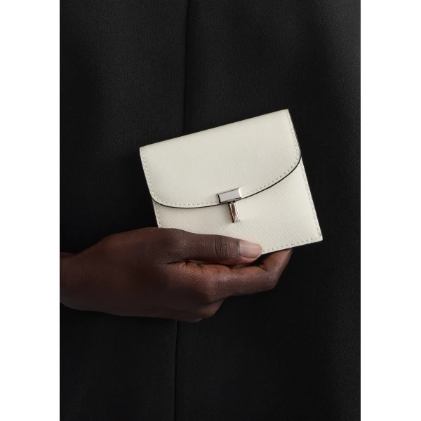 Toteme T-Lock palmellato-patent cardholder in Off-white, view 2