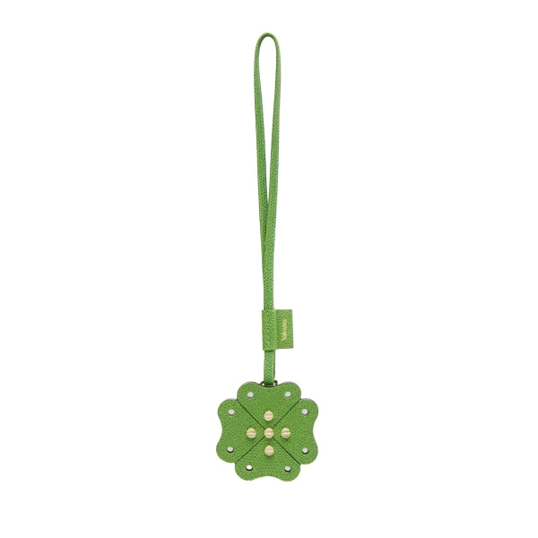Engineering Beauty Four-Leaf Clover Charm in Grass Green