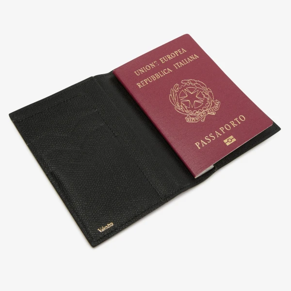 Valextra Passport Holder 3CC in Black | Wallets & Purses | Coveti