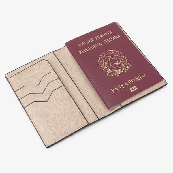 Valextra Passport Holder 3CC in Bonne Mine Pink | Wallets & Purses | Coveti