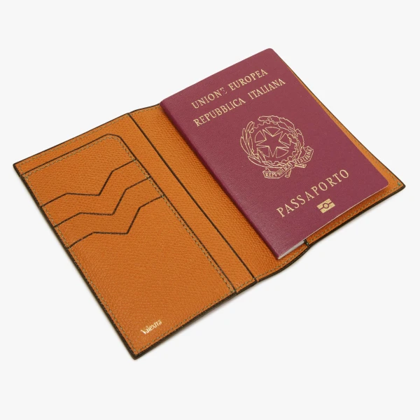 Valextra Passport Holder 3CC in Havana Brown | Wallets & Purses | Coveti