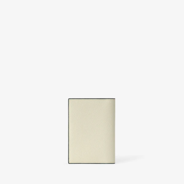 Valextra Passport Holder 3CC in Pergamena White | Wallets & Purses | Coveti