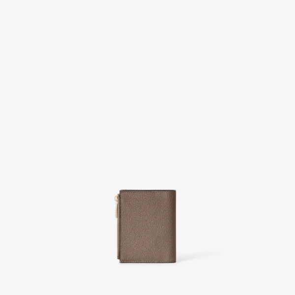 Valextra Purse with Coin Holder 6CC in Sahara Brown | Wallets & Purses | Coveti