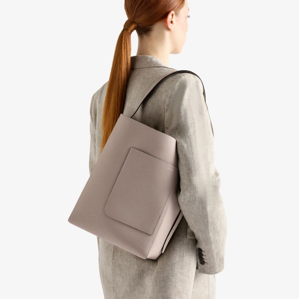 Valextra Soft Bucket Medium Bag in Nude Pink | Bucket Bags | Coveti