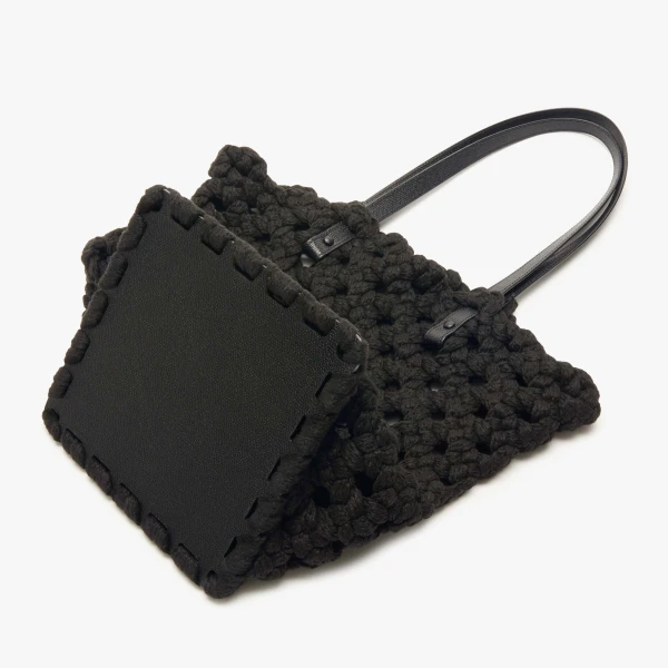 Valextra Sportami Via Shopping Bag in Black | Totes & Top-Handle Bags | Coveti