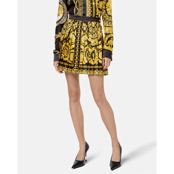 Versace Printed Silk Twill Pleated Mini Skirt in Black and Print, Ref. 1004222, view 4 | Pleated Skirts