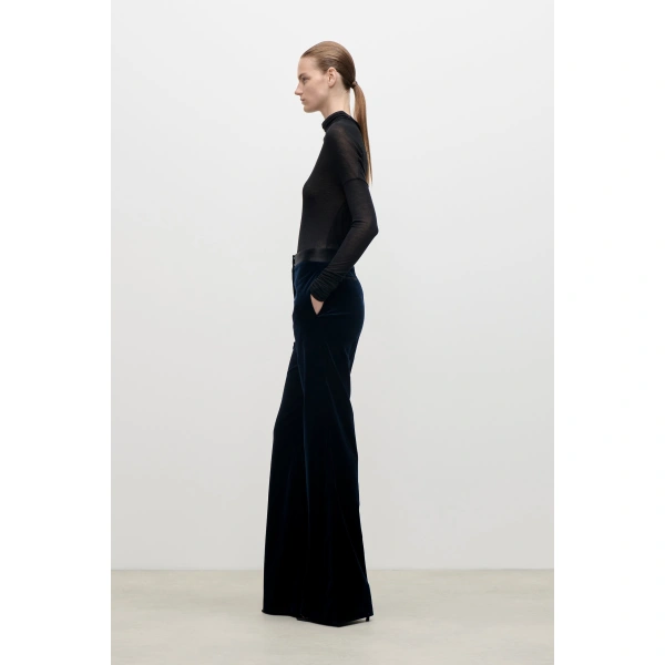 Victoria Beckham Alina Trouser in Midnight | Wide-Leg Pants | Coveti, view 3