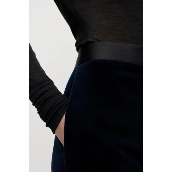 Victoria Beckham Alina Trouser in Midnight | Wide-Leg Pants | Coveti, view 6