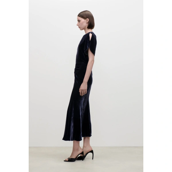 Victoria Beckham Bela Midi Dress in Navy | Midi Dresses | Coveti, view 3