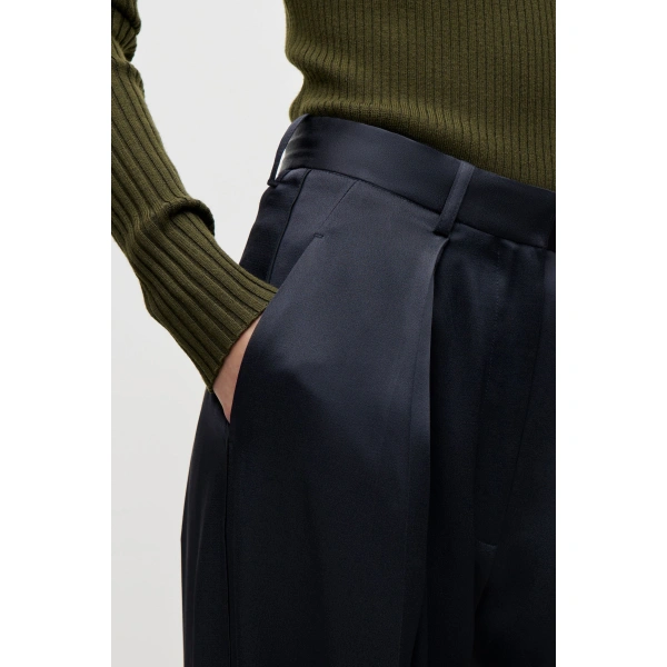Victoria Beckham Cecilia Trouser in Midnight | Wide-Leg Pants | Coveti, view 6