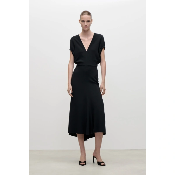 Victoria Beckham Edith Midi Dress in Black | Midi Dresses | Coveti, view 2