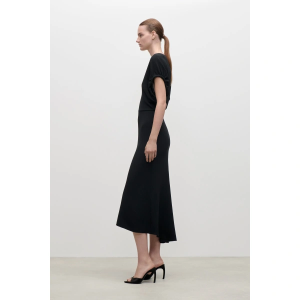 Victoria Beckham Edith Midi Dress in Black | Midi Dresses | Coveti, view 3
