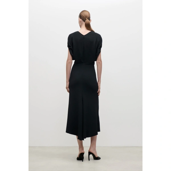 Victoria Beckham Edith Midi Dress in Black | Midi Dresses | Coveti, view 4