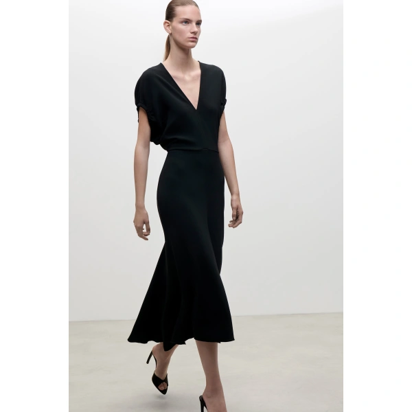 Victoria Beckham Edith Midi Dress in Black | Midi Dresses | Coveti, view 6