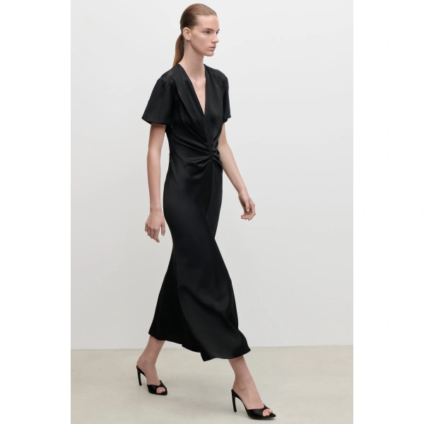 Victoria Beckham Eve Midi Dress in Black | Midi Dresses | Coveti, view 6