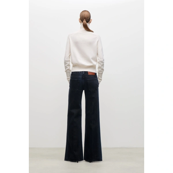 Victoria Beckham Gigi Jean in Ink Blue | Jeans | Coveti, view 4