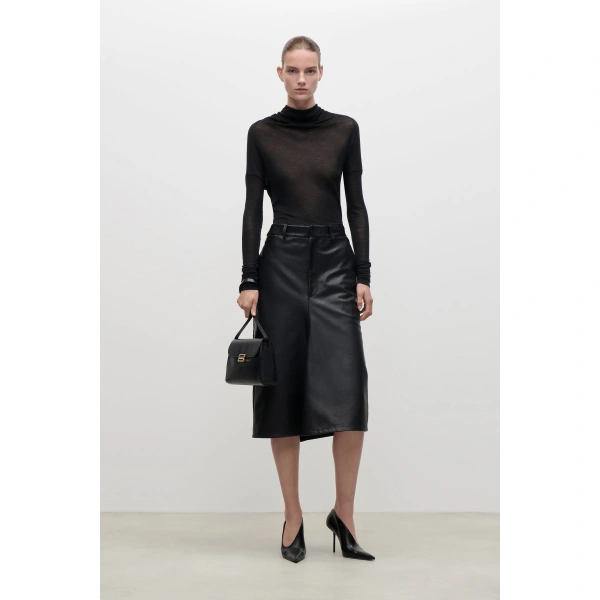 Victoria Beckham Kick Detail Leather Skirt in Black | Leather Skirts | Coveti, view 2