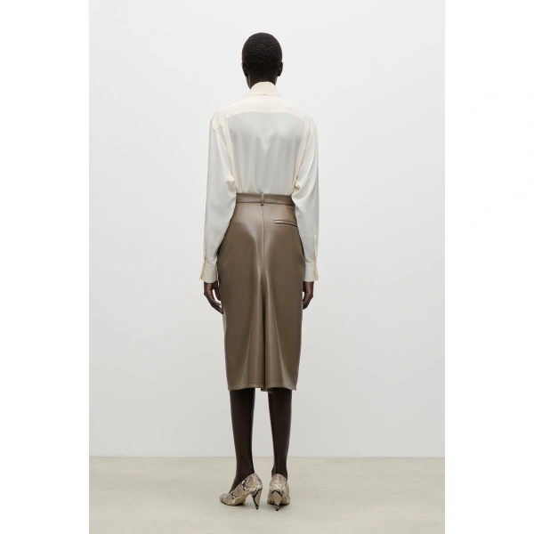 Victoria Beckham Kick Detail Leather Skirt in Tree Bark | Leather Skirts | Coveti, view 6