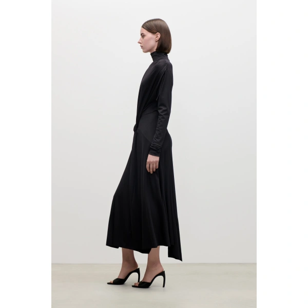 Victoria Beckham Letice Midi Dress in Black | Midi Dresses | Coveti, view 3