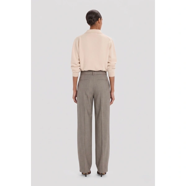 Victoria Beckham Pleated Trouser in Ore | Wide-Leg Pants | Coveti, view 4