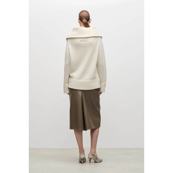 Victoria Beckham Wide Collar Jumper in Ivory | Sweaters | Coveti, view 4