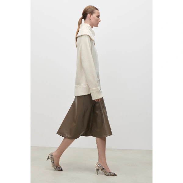 Victoria Beckham Wide Collar Jumper in Ivory | Sweaters | Coveti, view 6