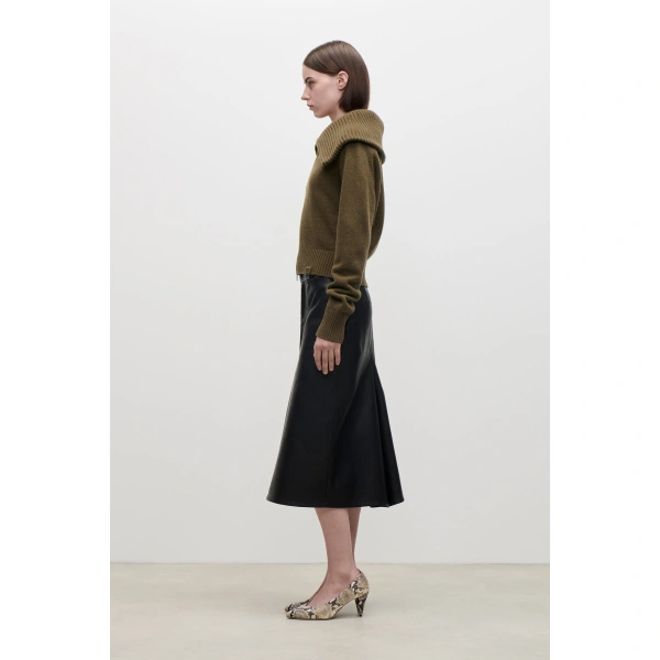 Victoria Beckham Wide Collar Zip Jumper in Marsh Green | Sweaters | Coveti, view 3