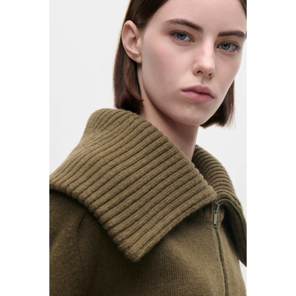 Victoria Beckham Wide Collar Zip Jumper in Marsh Green | Sweaters | Coveti, view 5