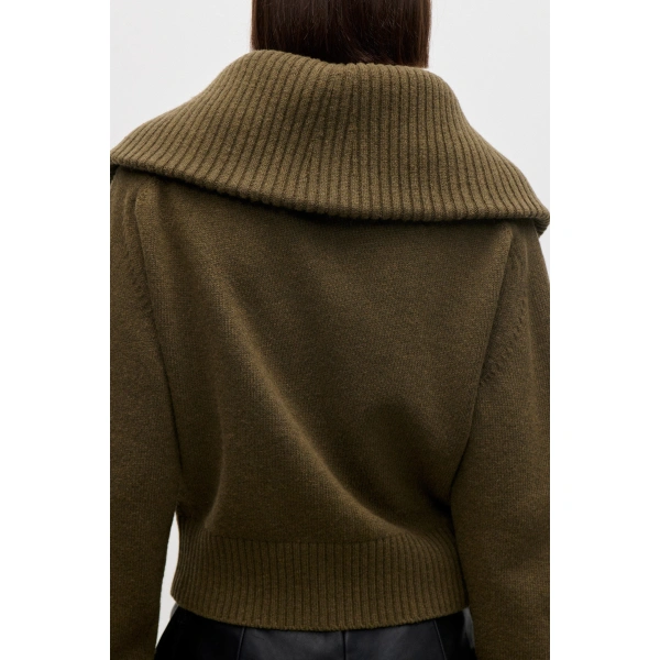 Victoria Beckham Wide Collar Zip Jumper in Marsh Green | Sweaters | Coveti, view 6