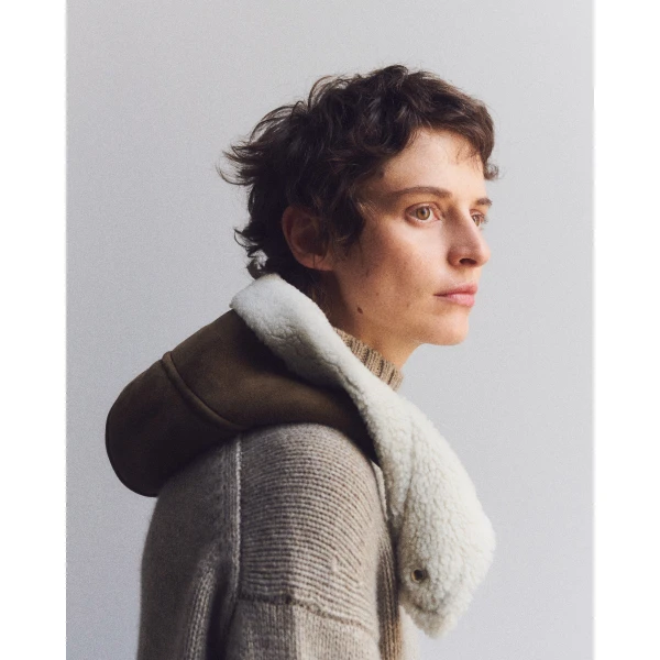 Yves Salomon Curly Merino Lambskin Hood in Camel | Hats | Coveti