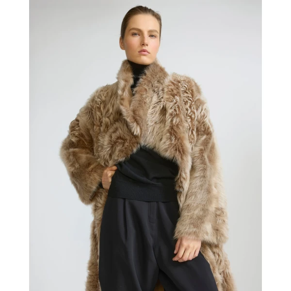 Yves Salomon Long Reversible Toscana Lambskin Shearling Coat in Camel | Shearling Coat | Coveti