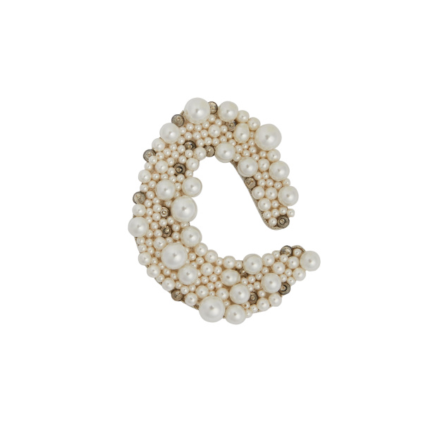 Erdem Pearl Alphabet Brooch O | Brooches & Pins | Coveti